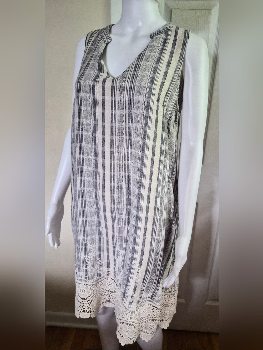 Sharagano Striped Embroidered Dress Crochet Lace Trim